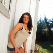 Teen shemale Cleapatra gets naked in her yard